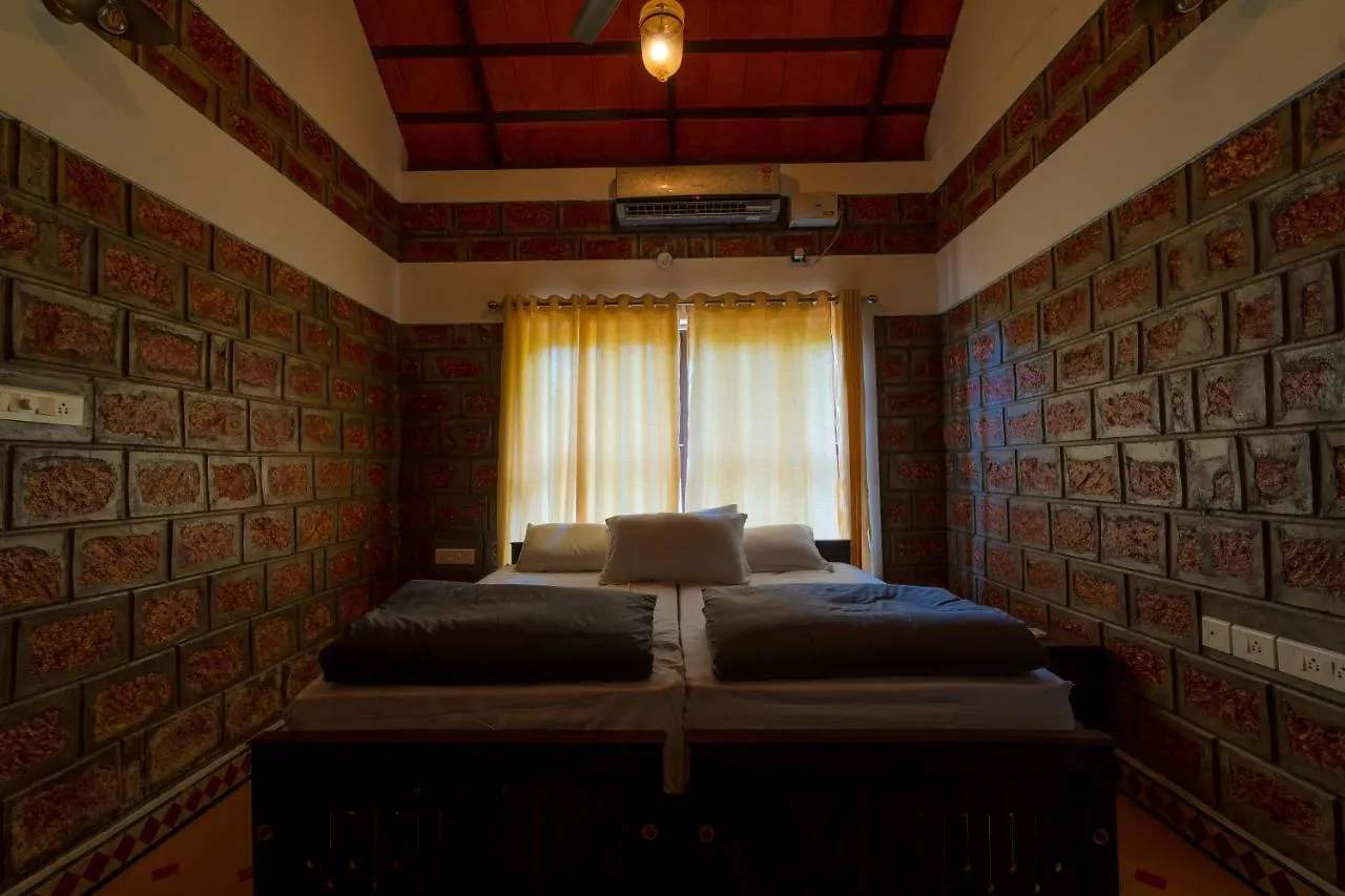 Ekantha Ala Murinjupuzha